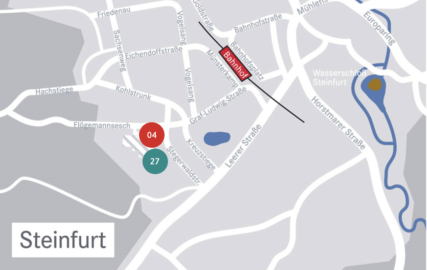 Eine Karte von Steinfurt zeigt Straßen, einen Park mit einem Teich, den Bahnhof und zwei markierte Punkte: 04 (rot) auf dem Flögemannsesch und 27 (türkis) auf der Steewerstraße.